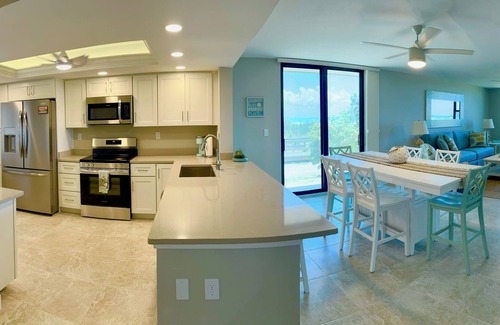 Sanibel Condo | Beachfront Bliss with Gulf Views - Family-Friendly Retreat