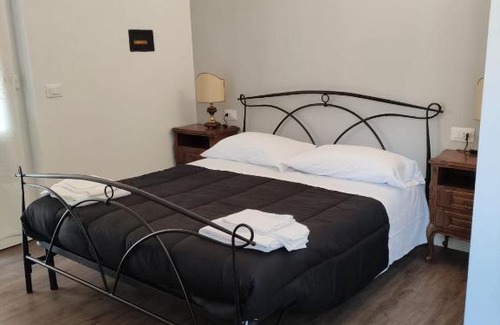 Carasco House | Pet-Friendly Loggia Piani Nuovi with Breakfast & High Ratings