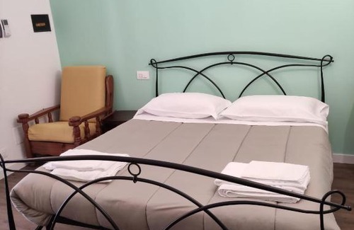 Carasco House | Pet-Friendly Loggia Piani Nuovi with Breakfast & High Ratings