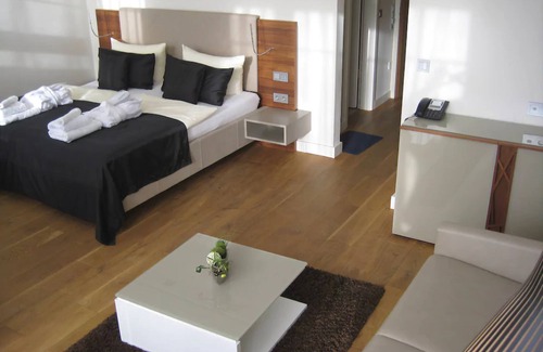 Langeoog Hotel | Discover Logierhus Langeoog: 4-Star Hotel with Spa & Pool