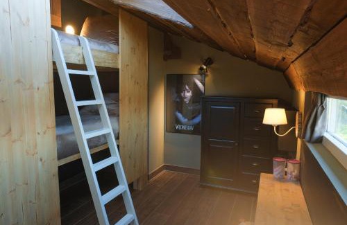 Gening House | Discover Logies Angelbeeck: Family-Friendly Getaway