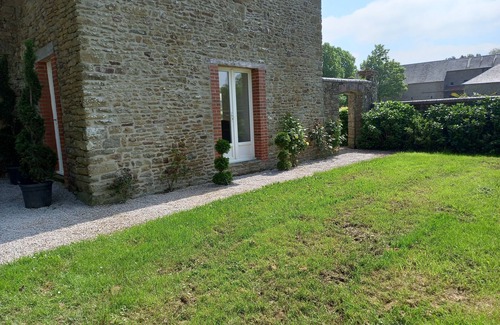 Val de Drome House | Logis à la Campagne, à 35 Minutes du Mont Saint Michel, des Plages du D Day.