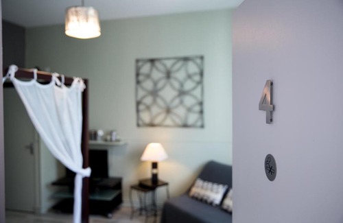 Combree Hotel | Pet-Friendly Retreat at Logis Auberge De L'ombrée