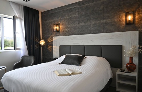 Agnetz Hotel | Discover Comfort at Logis Clermotel with Spa & Dining Options