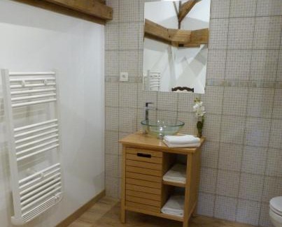 Celles Bed & Breakfast | Oceanfront Escape at Logis de L'Arceau - Rated 9.6/10!
