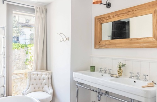 Saint-Emilion Hotel | Discover Comfort at Logis de la Cadène - 4-Star Retreat
