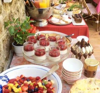 Becherel Bed & Breakfast | Pet-Friendly Getaway at Logis de la Filanderie, Rated 9.3