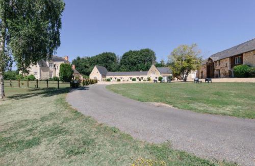 Le Vieil-Bauge House | Discover Logis de Poëllier: Family-Friendly & Highly Rated