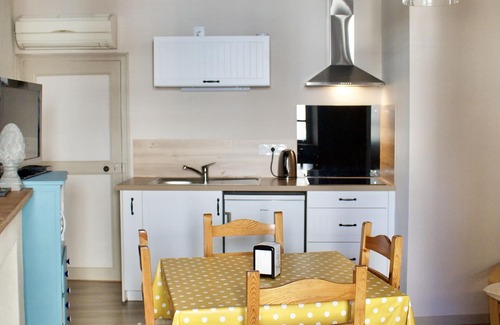 Maulevrier Apartment | Historic Logis de Stofflet: Pool, Spa & Family-Friendly