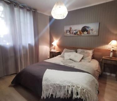 Ver-sur-Mer House | Welcome to Logis des Hirondelles: Oceanfront Bliss Awaiting