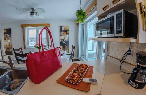Rouyn-Noranda Apartment | Family-Friendly Logis des Prodiges with 3 Cozy Bedrooms