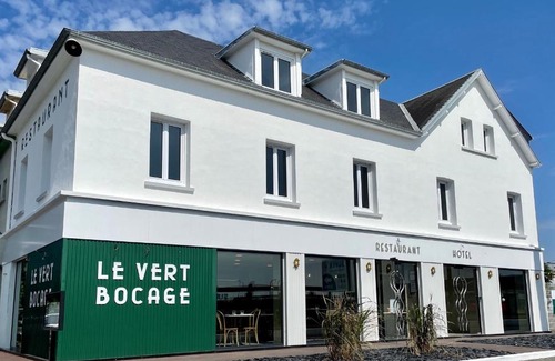 Franqueville-Saint-Pierre Hotel | Pet Friendly Stay at Logis Hôtel & Restaurant Le Vert Bocage
