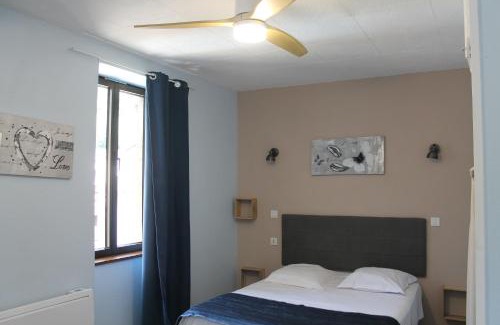 Saint-Clement-sur-Valsonne Hotel | Pet-Friendly Hôtel Restaurant Le Saint Clément with Breakfast