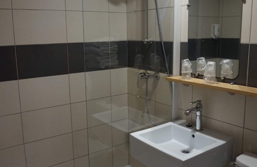 Saint Tronquet Business Park Hotel | Budget-Friendly Stay at Acotel Confort with Pool & Dining