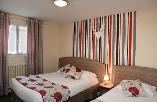 Esterencuby Hotel | Relax at Logis Hôtel Andreinia & Cabanes with Ocean Views