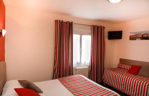 Esterencuby Hotel | Relax at Logis Hôtel Andreinia & Cabanes with Ocean Views