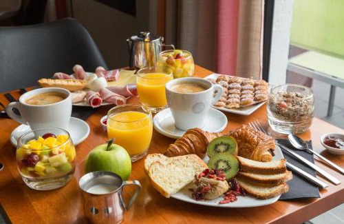 Plerin Hotel | Discover Au Chêne Vert: Pet-Friendly Comfort in Saint-Brieuc