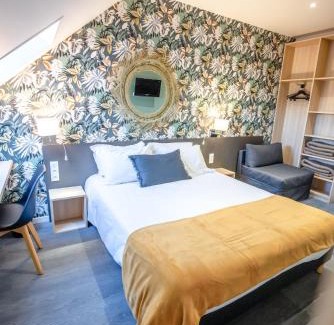 Plerin Hotel | Discover Au Chêne Vert: Pet-Friendly Comfort in Saint-Brieuc