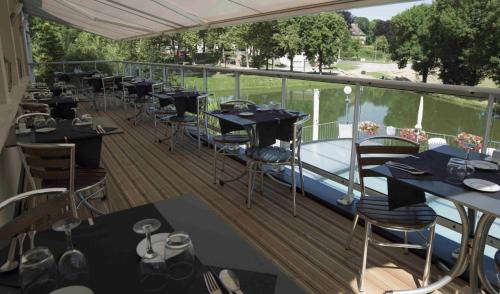 Magnac-Bourg Hotel | Relax at Logis Hôtel Auberge de L'Etang with Pool & Spa