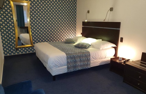 Avranches Hotel | Discover Comfort at Logis Hôtel de la Croix d'Or