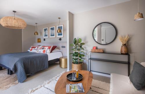 Fouesnant Hotel | Oceanfront Getaway at Logis Hôtel de la Pointe du Cap Coz