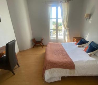 Libourne Hotel | Discover Logis Hôtel de la Tour: Pet-Friendly Comfort Awaits