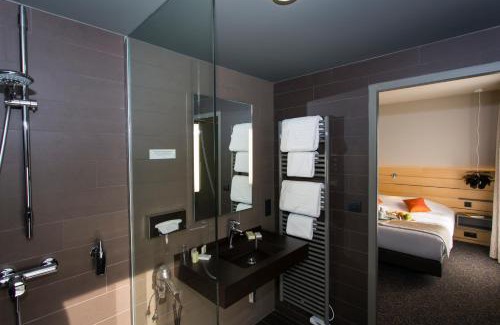Luzy Hotel | Discover Hôtel du Morvan: Highly Rated & Pet Friendly Stay