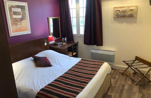 Chaufour-les-Bonnieres Hotel | Discover Logis Hôtel Les Nymphéas: Pet-Friendly Retreat