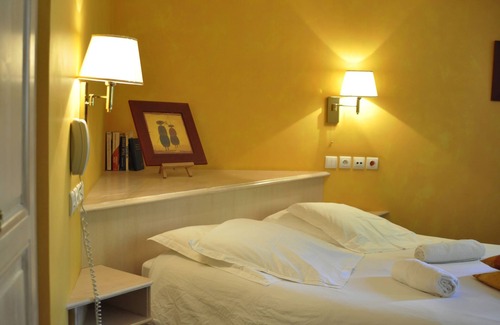 Neuwiller-les-Saverne Hotel | Discover Logis Hôtel du Herrenstein: Family-Friendly Oasis