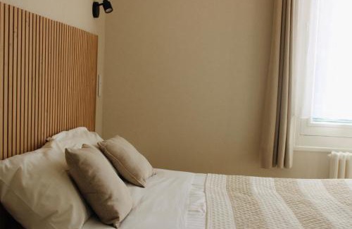Bielle Hotel | Beautiful Logis L'Ayguelade: Pet-Friendly & Family Haven