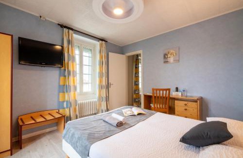 Hagetmau Hotel | Pet-Friendly Getaway at Logis Hôtel La crémaillère