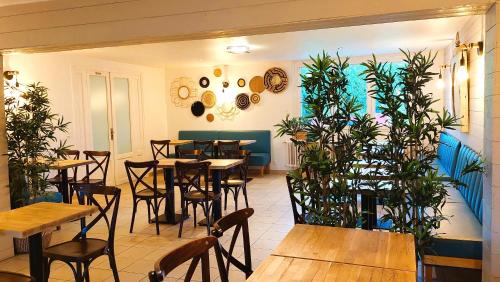 Tracy-sur-Mer Hotel | Discover Logis Hôtel La Rosière: Family-Friendly Retreat