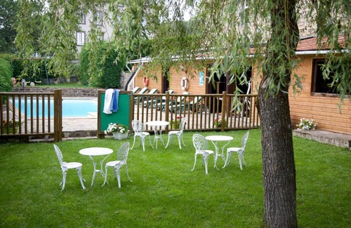 La Courtine Hotel | Explore Logis Hôtel Le Petit Breuil: Pet-Friendly Comfort