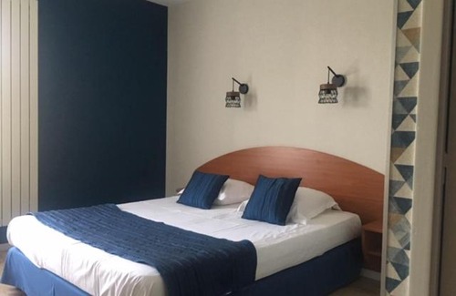 Bressuire Hotel | Comfortable Stay at LOGIS Hôtel LES 3 MARCHANDS - Rated 8.5