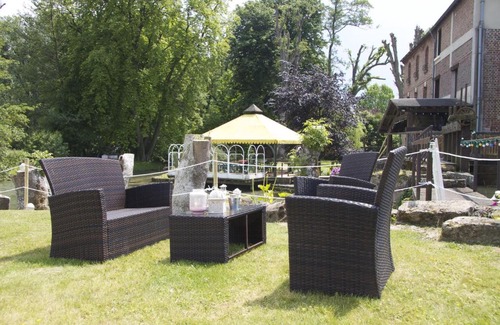 Saint-Omer-en-Chaussee Hotel | Relax at Logis - Hôtel & Restaurant Moulin Des Forges