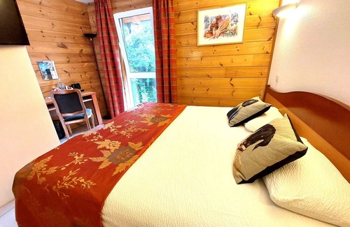 Celles-sur-Plaine Hotel | Discover Hôtel Restaurant des Lacs - Rated 9.4 with Spa & Dining