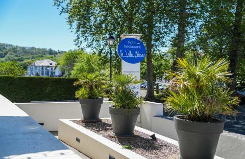 Cambo-les-Bains Hotel | Discover Logis Hôtel & Restaurant La Villa Bleue Experience