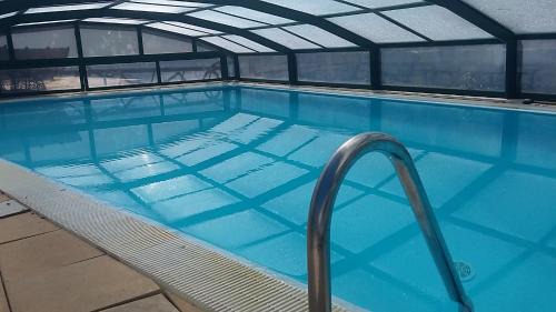 Saint-Chely-du-Tarn Hotel | Discover Logis Hôtel Auberge de la Cascade with Ocean Views