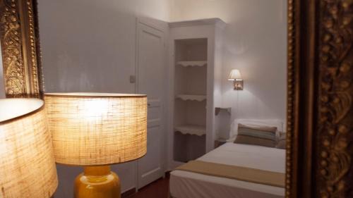Gemenos Hotel | Pet-Friendly Hotel du Parc with Family Dining Options