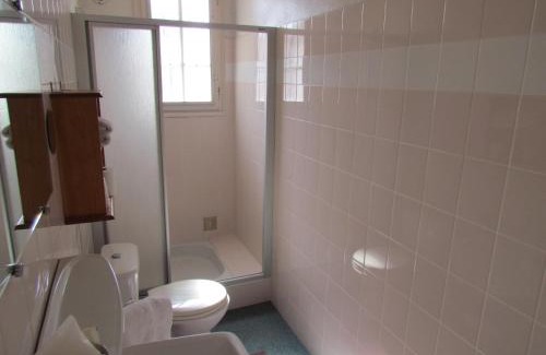 Naves Hotel | Welcoming L'Oustal: Pet-Friendly Retreat with Great Reviews