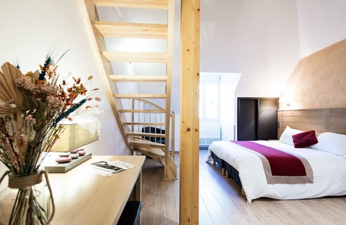 Banassac Hotel | Relaxing Stay at Hôtel Restaurant Les 2 Rives with Spa & More