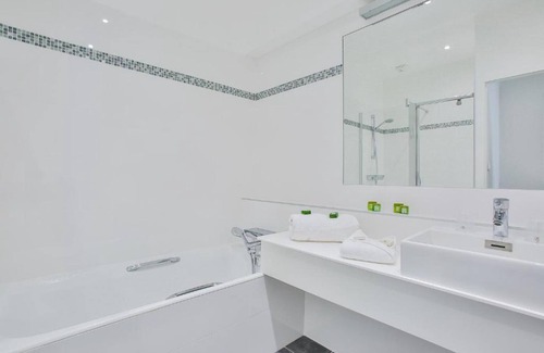 Chamalieres Hotel | Experience Comfort at Logis Hôtel Royal Saint Mart