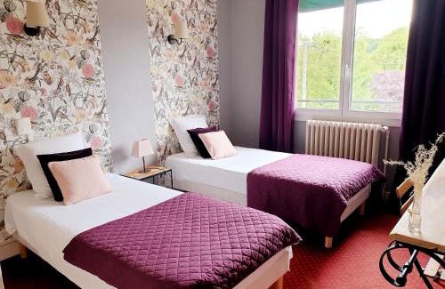 La Ferte-Saint-Cyr Hotel | Guest Favorite Hôtel Saint Cyr: Breakfast & Family-Friendly