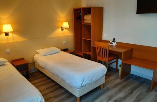 Vivy Hotel | Pet-Friendly Oceanfront Stay at Logis Hôtel Saint Paul