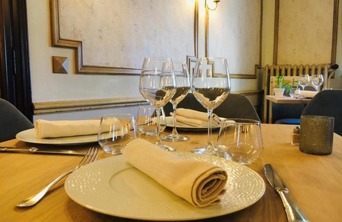 Uzerche Hotel | Discover Logis Hôtel Teyssier: Pet-Friendly Retreat