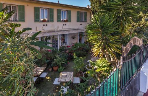 La Californie Hotel | Pet-Friendly Retreat at Logis Hôtel Villa Victorine