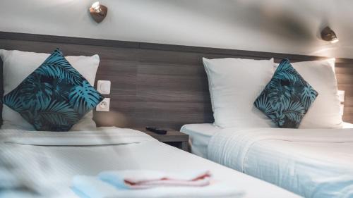 Cuiseaux Hotel | Relax at Logis Hôtel Restaurant Pizzeria Vuillot by the Sea