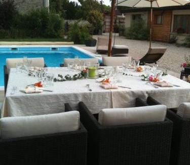 Colombey-les-deux-Eglises Hotel | Pet-Friendly Getaway at Logis Hotel La Grange Du Relais