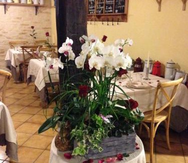 Colombey-les-deux-Eglises Hotel | Pet-Friendly Getaway at Logis Hotel La Grange Du Relais