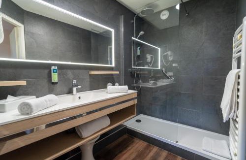 Thonon-les-Bains Hotel | Discover Logis Hotel Arc En Ciel: Oceanfront Getaway Awaits
